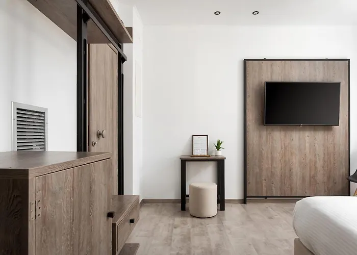 Sette & - Adults Only * Ξυλόκαστρο